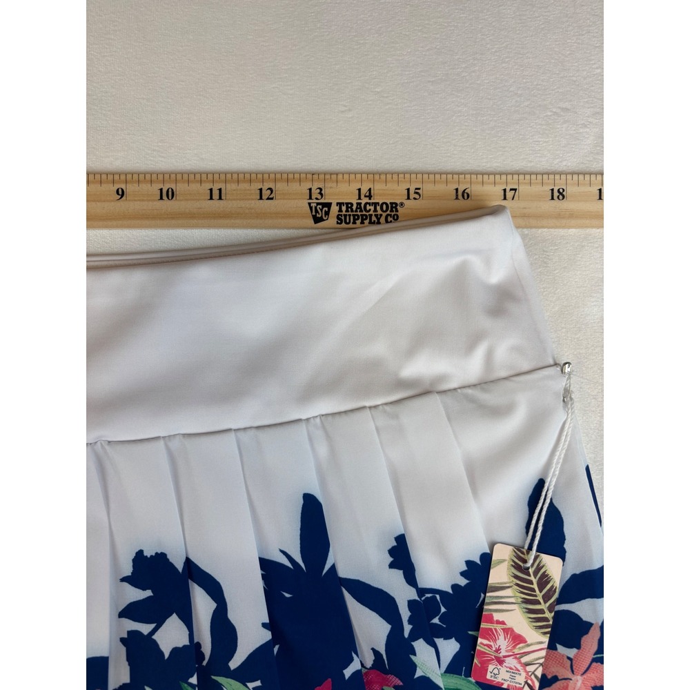 Tommy Bahama Women's Skort New large Everyday Active Pleated Skort - Size L - Picture 6 of 9
